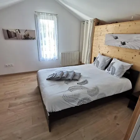 Nyaraló Maison Avec Grand Jardin & Bois Prive En Dordogne